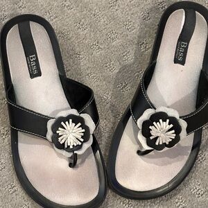 Bass Women's Navy and White Sandals with Floral Accent.
